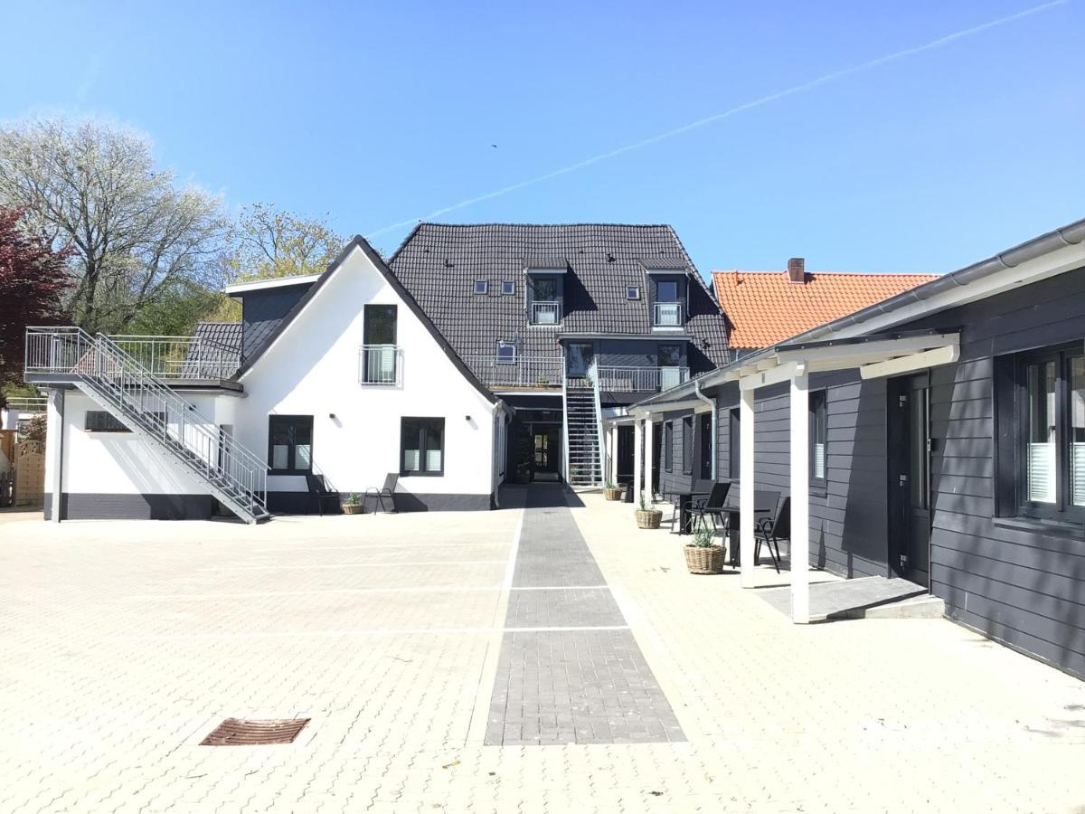 Landschaftliches Haus Aparthotel Toenning Ngoại thất bức ảnh